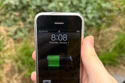 Nhìn lại 20 năm 'tiến hóa' của pin iPhone từ thế hệ đầu đến nay
