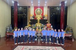 'Về nguồn' tưởng nhớ nữ tướng Nguyễn Thị Định nhân dịp kỷ niệm ngày 20/10
