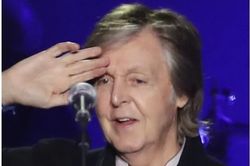 Paul McCartney bày tỏ lo ngại về chiều cao trong bộ phim tiểu sử 'The Beatles'