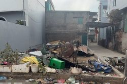 R&ograve; rỉ kh&iacute; clo ở H&agrave; Nội: Hiểm họa nằm trong đống phế liệu