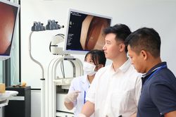 Tập huấn nội soi đại tr&agrave;ng cơ bản tr&ecirc;n m&ocirc; h&igrave;nh cho đội ngũ b&aacute;c sĩ
