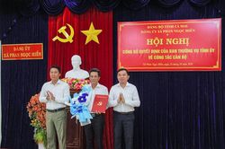 Đồng ch&iacute; L&ecirc; B&igrave;nh Nguy&ecirc;n giữ chức B&iacute; thư Đảng uỷ X&atilde; Phan Ngọc Hiển