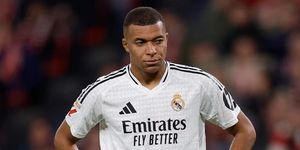 Mbappe làm dậy sóng Real Madrid