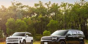Hyundai Stargazer giảm hơn 100 triệu, SantaFe ưu đãi tới 220 triệu đồng