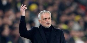 Benfica bất bại cả mùa giải cùng Jose Mourinho