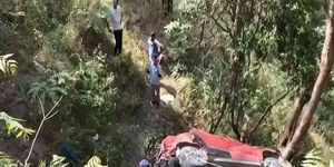 Ô tô lao xuống vực sâu ở Ấn Độ, 5 người thiệt mạng