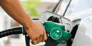 Xe nào tương thích với xăng E10?