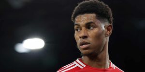 Hai cánh cửa mới mở ra cho Rashford