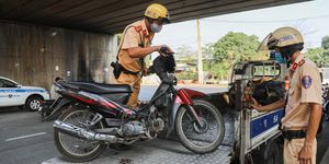 Bỏ thu giữ xe – Gỡ nút thắt hay nới lỏng quản lý?