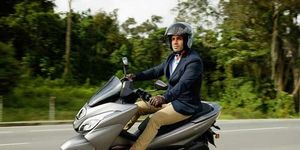 [GALLERY] Suzuki Burgman 15 giá tới 85 triệu đồng, có gì đấu Honda PCX?