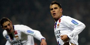 Cầu thủ từng 3 lần vô địch Ligue 1 đột ngột qua đời