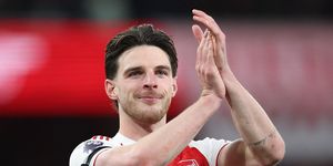 Vì sao chung kết Champions League đá sớm hơn thường lệ?