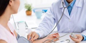 Phạt Hộ kinh doanh ở TPHCM do hoạt động vì khám chữa bệnh vượt chuyên môn