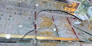 Công an 5 tỉnh phối hợp bắt gọn băng cướp tiệm vàng ở TPHCM