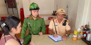 Lâm Đồng: Hộ kinh doanh ký cam kết không vi phạm trật tự ATGT dọc đường Hồ Chí Minh