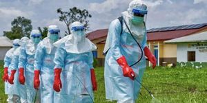 Bộ Y tế khuyến cáo người dân hạn chế đến vùng dịch Ebola