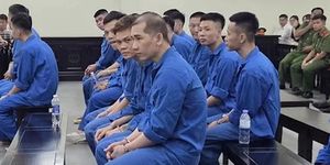 Phạt tù nhóm 'xã hội đen' lừa đảo, đánh bạc