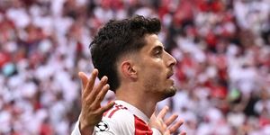 Bàn thắng của Havertz gây tranh cãi dữ dội