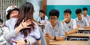 Thí sinh và phụ huynh TPHCM thấp thỏm chờ kỳ thi áp lực hơn cả đại học