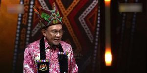 Malaysia siết chặt chi tiêu công để hỗ trợ người dân