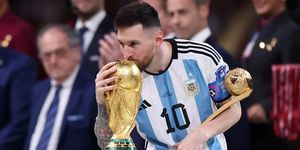 Messi sẽ phá kỷ lục của Maradona ở World Cup
