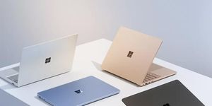 [GALLERY] Microsoft Surface bị quay lưng vì laptop AI quá đắt