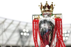 Arsenal trước ngưỡng cửa lịch sử, Tottenham và West Ham tử chiến trụ hạng Ngoại hạng Anh