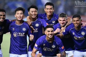 Hoàng Hên tỏa sáng, Hà Nội đánh bại Nam Định để vào Top 3