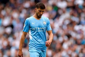 Chia tay Pep, Man City nguy cơ mất thêm trụ cột
