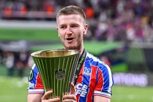 Adam Wharton tỏa sáng tại châu Âu: Lời khẳng định đanh thép gửi tới Manchester United