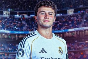 Real ra giá kỷ lục cho sao PSG