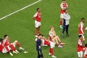 PSG dựng tượng đài kỷ lục, Arsenal ôm nỗi đau 266 trận