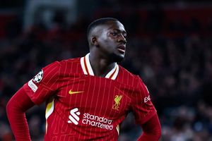 Cầu thủ tiếp theo xác nhận rời Liverpool