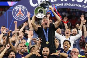 Đế chế Luis Enrique dày công xây dựng tại PSG đáng sợ cỡ nào?