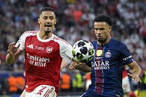 Sai lầm của ngôi sao Arsenal khi 'cắn răng' đá chung kết Champions League