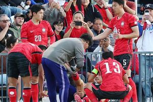 Son Heung-min tươi cười với cú đúp, còn đồng đội cay đắng chia tay World Cup