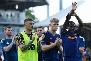 MU chi đậm săn bộ đôi ngôi sao của Newcastle