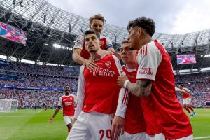 Arsenal thu về khoản tiền thưởng khổng lồ