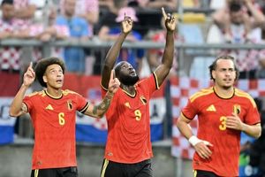 Lukaku ghi bàn ngày trở lại, Bỉ thắng Croatia trước thềm World Cup