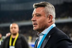 Chủ tịch Fenerbahce nhận án 30 tháng tù