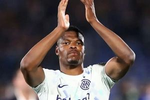 Chuyển nhượng 5/6: Real Madrid kích nổ bom tấn Dumfries, Liverpool săn đón thần đồng Leipzig