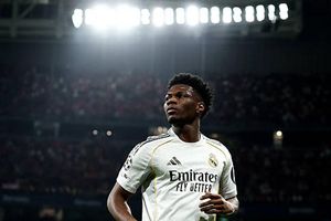 Man Utd đối mặt hai rào cản lớn trong thương vụ chiêu mộ Aurelien Tchouameni