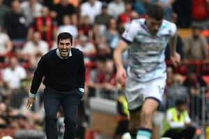 Andoni Iraola tại Liverpool: Những bài học đắt giá từ thất bại của Arne Slot