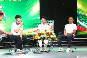 Ấn tượng màn giao lưu với cầu thủ nổi tiếng tại giải bóng đá Cúp Báo và phát thanh, truyền hình Nghệ An
