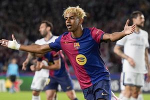 Lamine Yamal xuất sắc nhất mùa giải La Liga 2025-2026