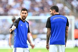 Argentina thắng nhàn Honduras