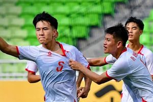 Dù thua trận, U19 Việt Nam vẫn rộng cửa đi tiếp nhờ được U19 Myanmar 'giúp'