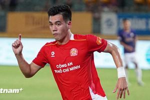 Tiến Linh ghi bàn giúp Công an Thành phố Hồ Chí Minh chia điểm với Hà Nội FC