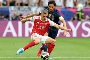 Arsenal rao bán 'công thần' vô địch Premier League