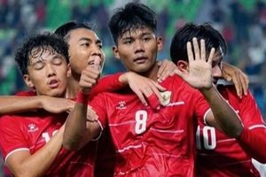 U19 Indonesia thắng nghẹt thở U19 Việt Nam 2-1 để chiếm ngôi đầu bảng A
